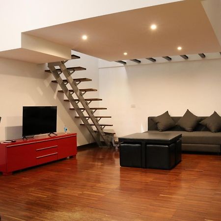 ミラノCozy & Large Loft Famagostaアパートメント エクステリア 写真