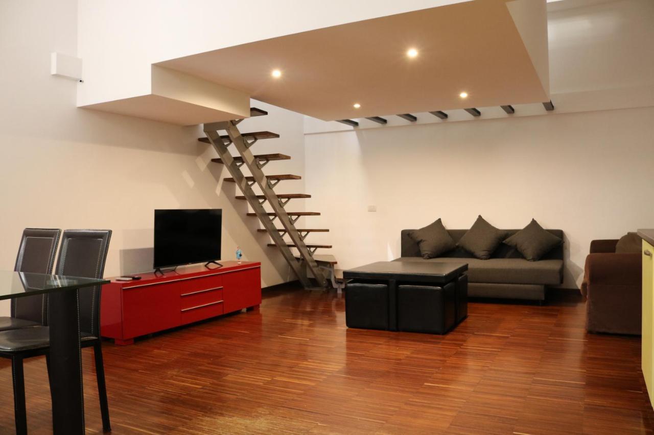 ミラノCozy & Large Loft Famagostaアパートメント エクステリア 写真